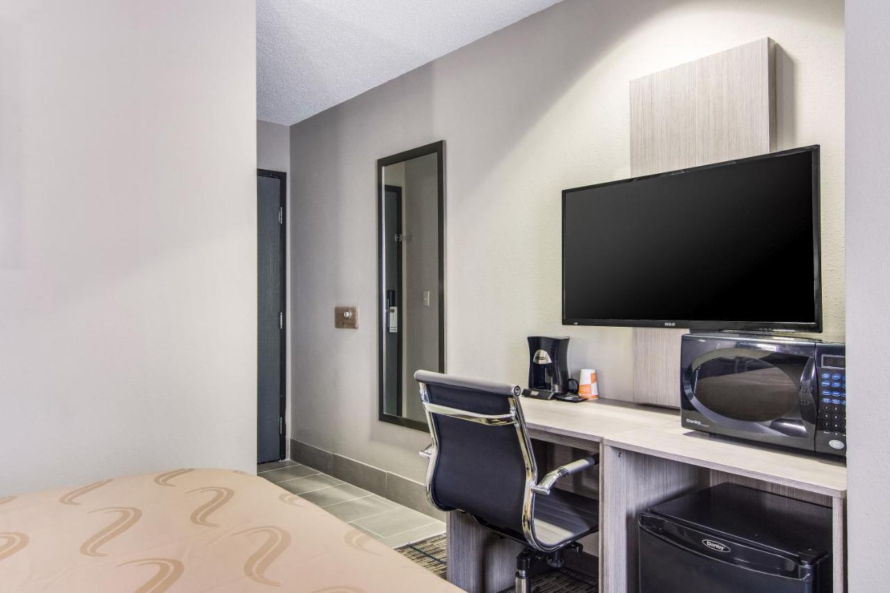 Quality Inn & Suites Grove City-Outlet Mall المظهر الخارجي الصورة