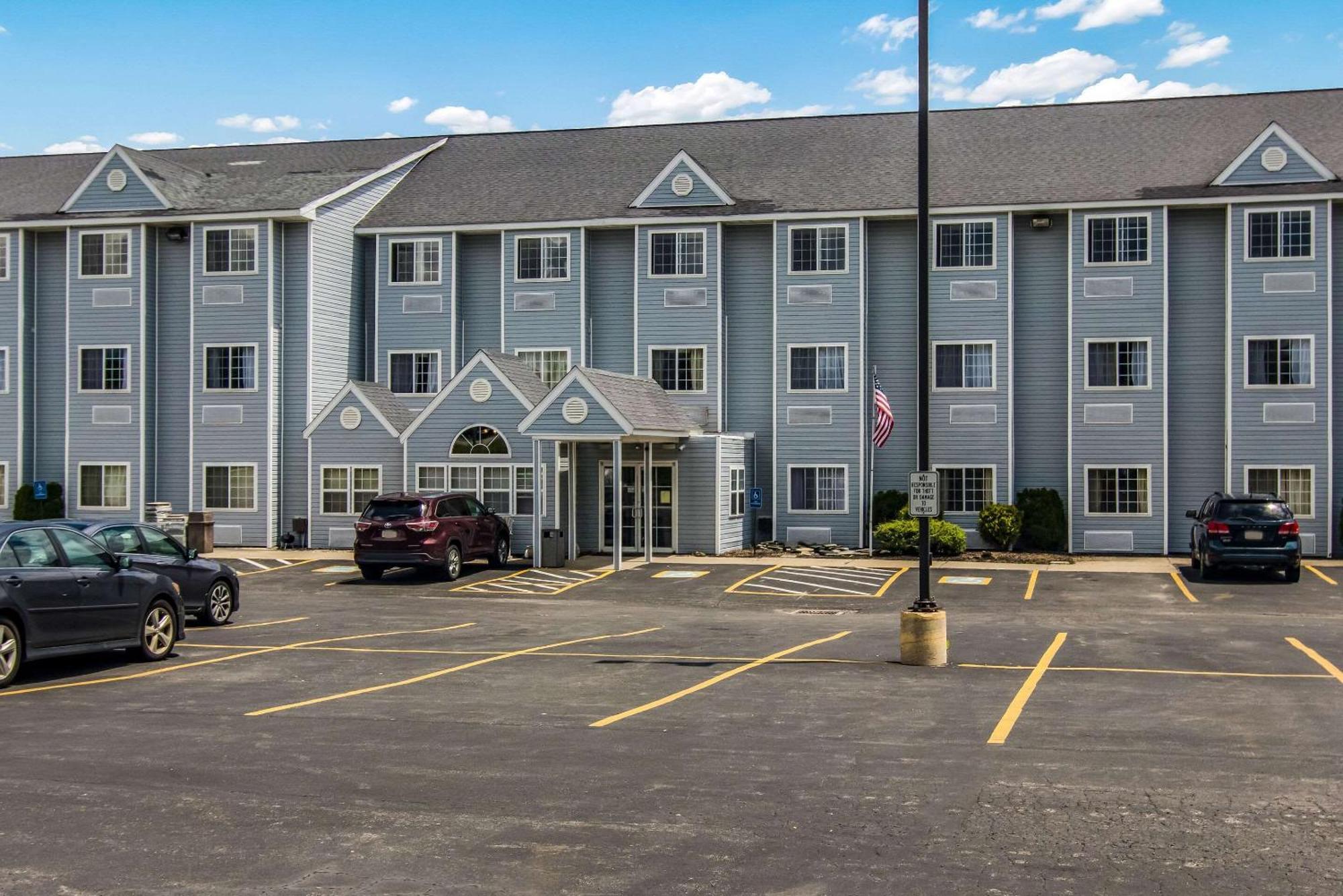 Quality Inn & Suites Grove City-Outlet Mall المظهر الخارجي الصورة