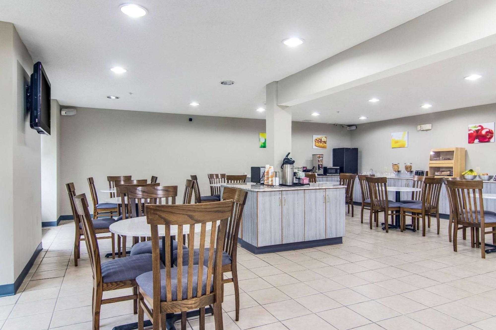 Quality Inn & Suites Grove City-Outlet Mall المظهر الخارجي الصورة