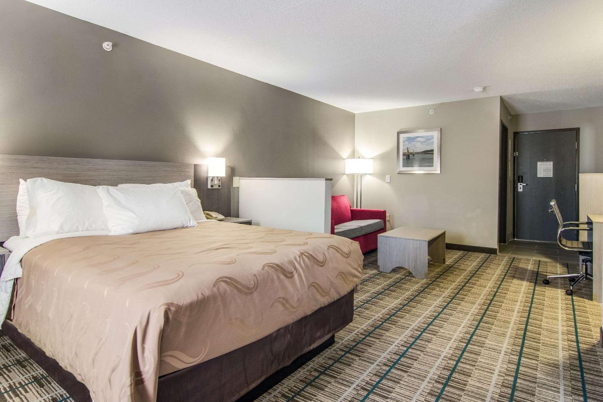 Quality Inn & Suites Grove City-Outlet Mall المظهر الخارجي الصورة