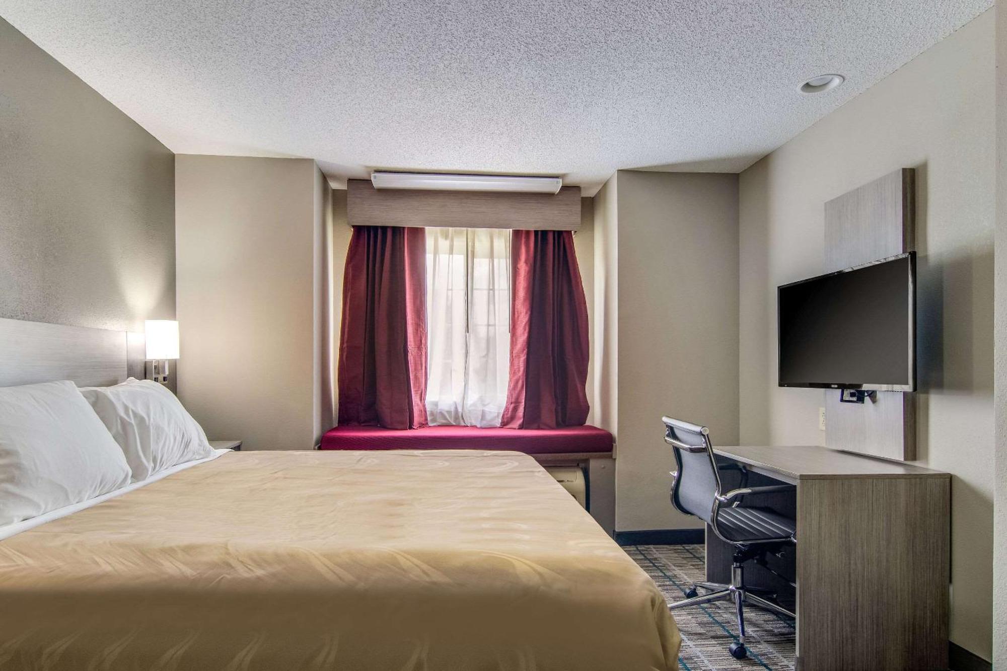 Quality Inn & Suites Grove City-Outlet Mall المظهر الخارجي الصورة