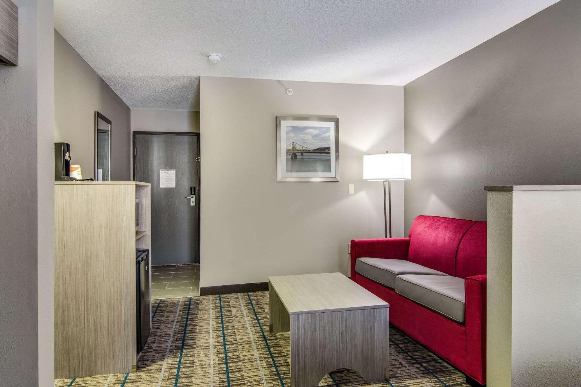 Quality Inn & Suites Grove City-Outlet Mall المظهر الخارجي الصورة