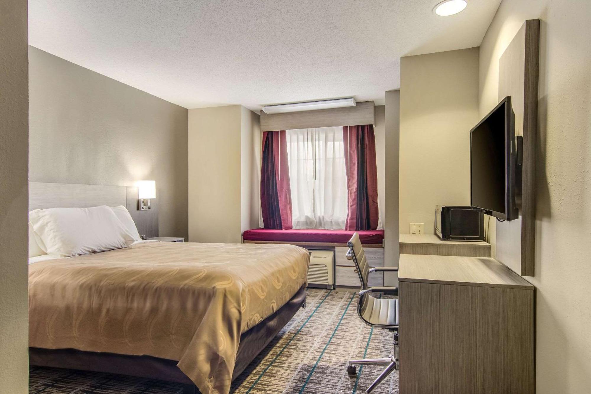 Quality Inn & Suites Grove City-Outlet Mall المظهر الخارجي الصورة
