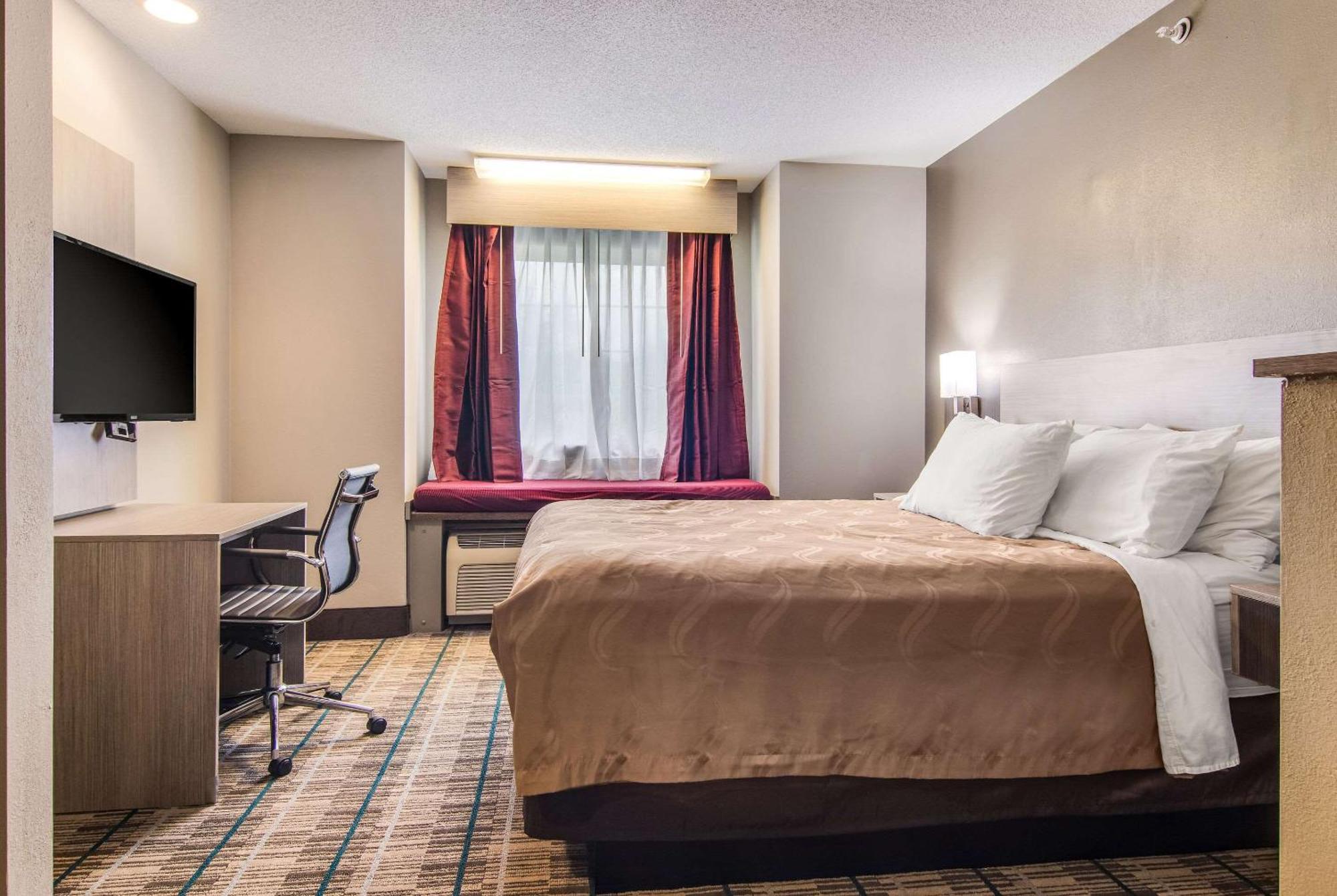 Quality Inn & Suites Grove City-Outlet Mall المظهر الخارجي الصورة